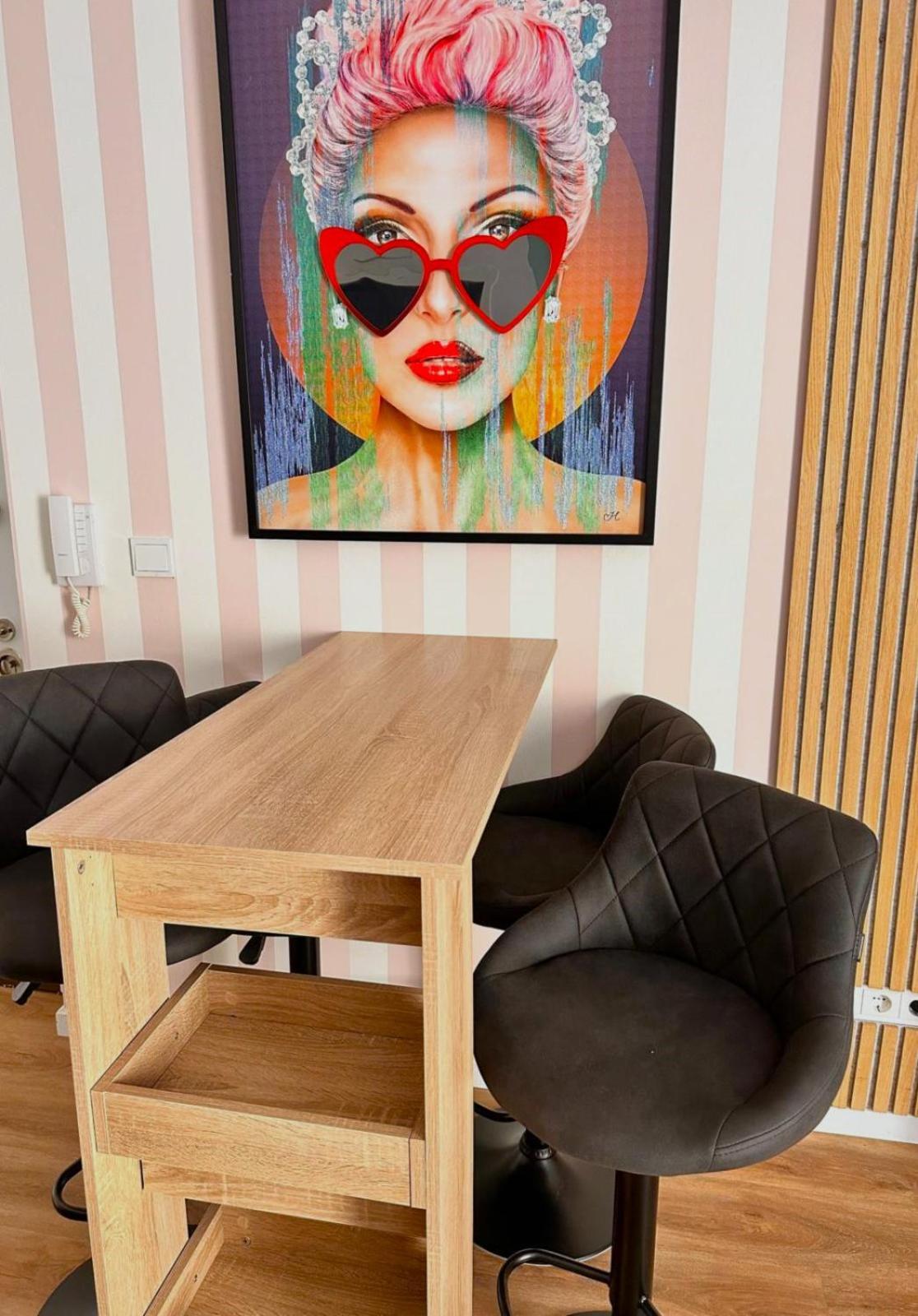 Bossa City Design Apartments เวียนนา ภายนอก รูปภาพ