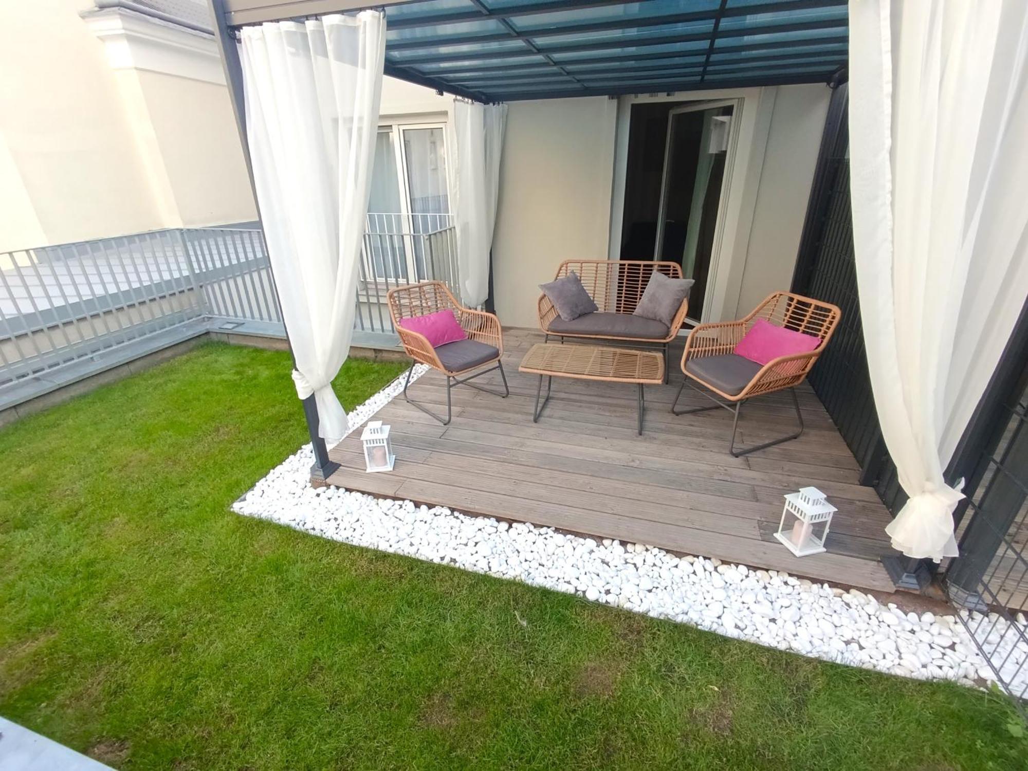 Bossa City Design Apartments เวียนนา ภายนอก รูปภาพ
